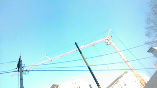 Our attempt of a ordinary photo of a crane/ Naš pokušaj obične fotografije krana